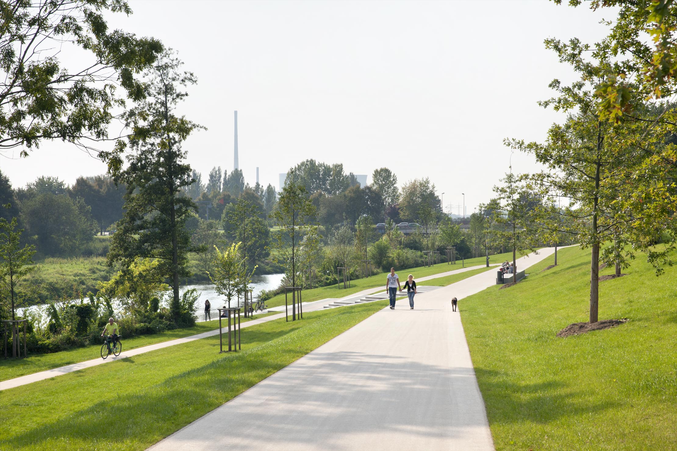 Парк кадр. Набережная Riverside Lünen (Люнен, Германия). Сквер современный в Германии. РЕСОТО парк. Riverside Park Design.